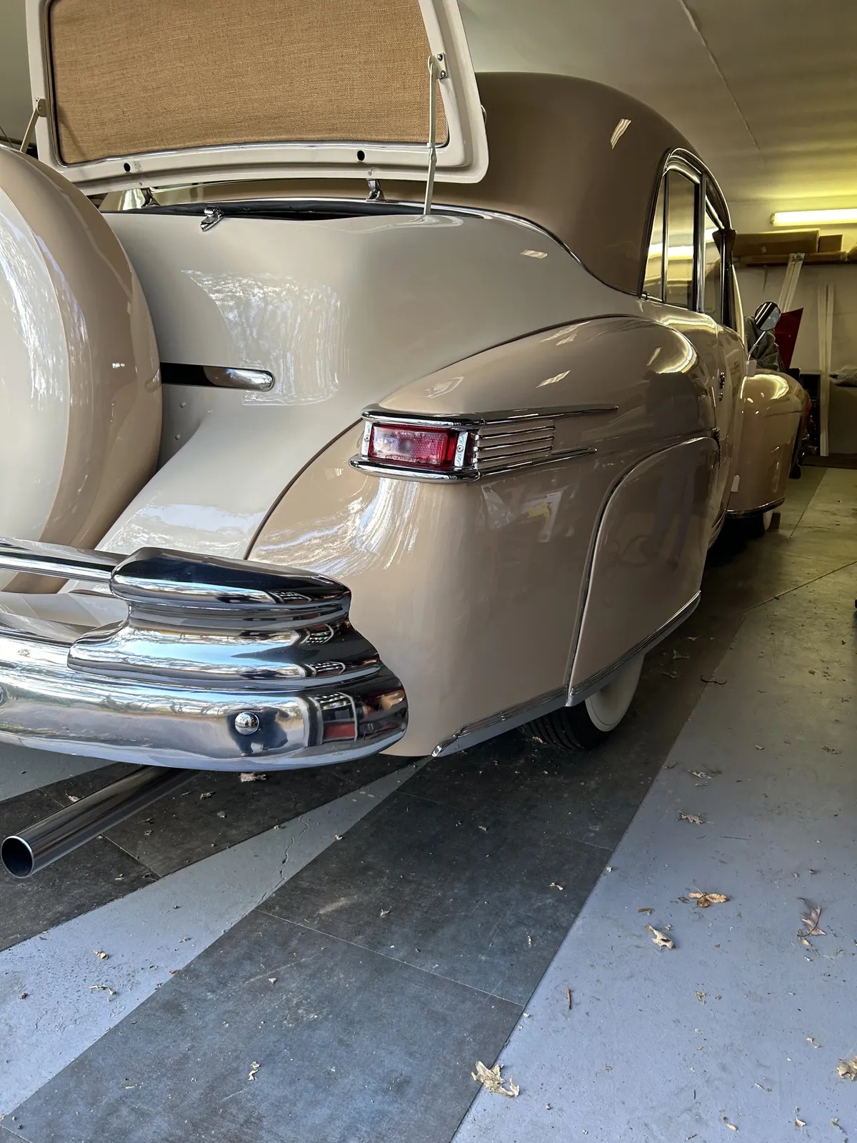 Lincoln-Continental-1946-Beige-Tan-9