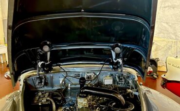 Lincoln-Continental-1946-Gray-Red-14