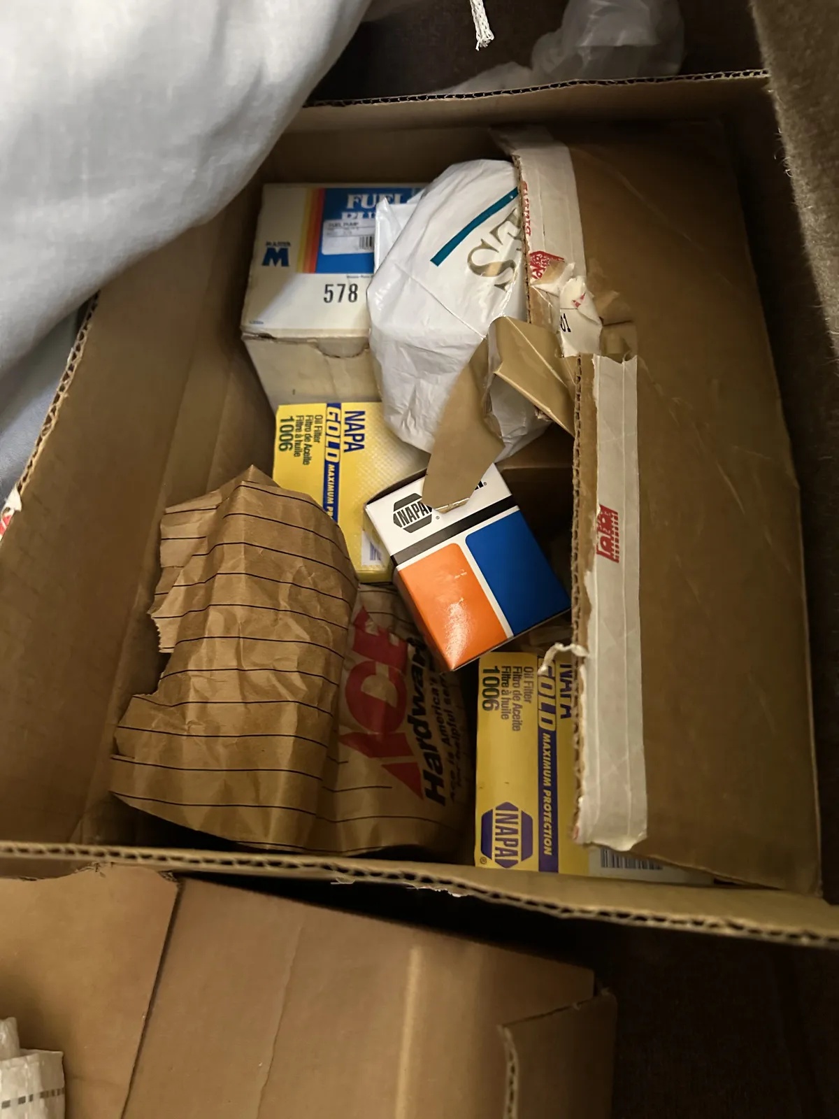 Lincoln-Continental-1946-Gray-Red-19