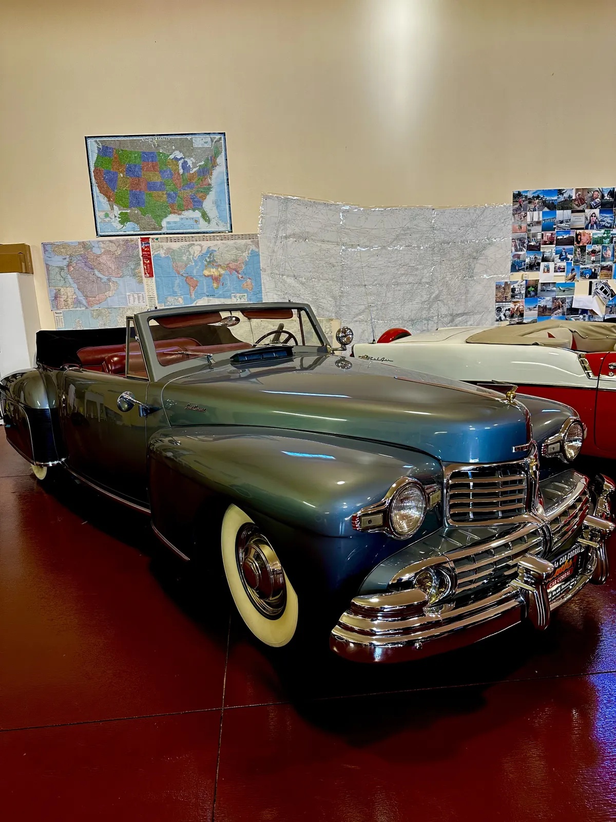 Lincoln-Continental-1946-Gray-Red-2