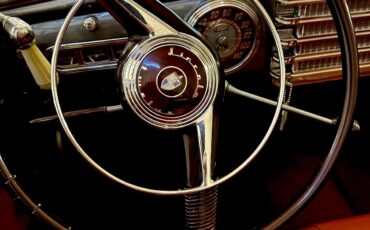 Lincoln-Continental-1946-Gray-Red-9