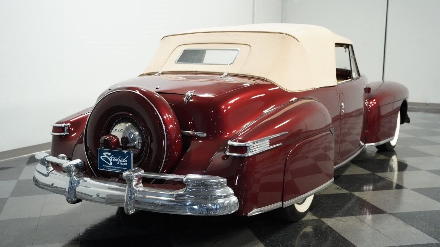 Lincoln-Continental-1947-Convertible-10