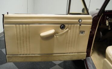 Lincoln-Continental-1947-Convertible-33