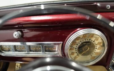 Lincoln-Continental-1947-Convertible-36