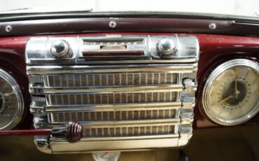 Lincoln-Continental-1947-Convertible-39