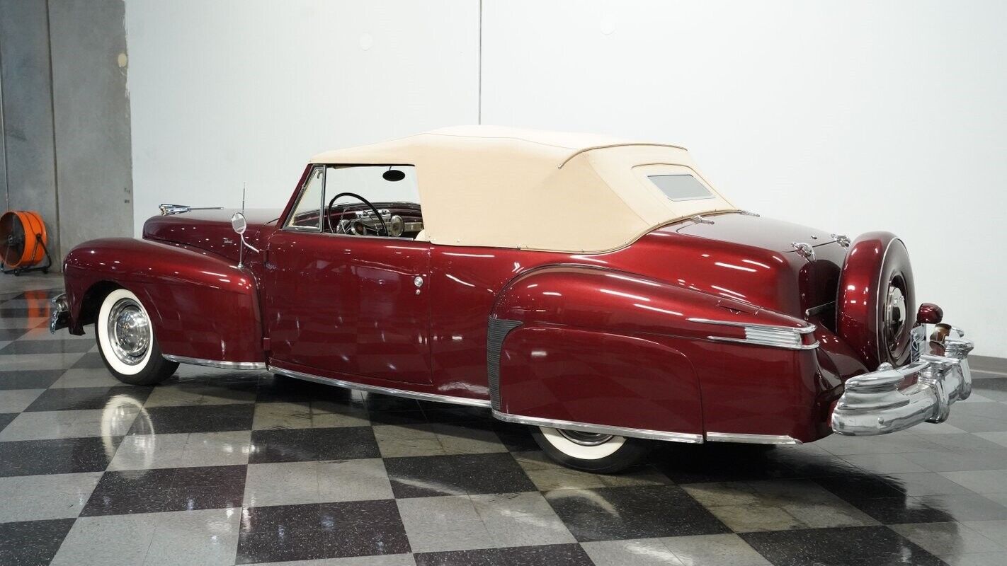 Lincoln-Continental-1947-Convertible-7