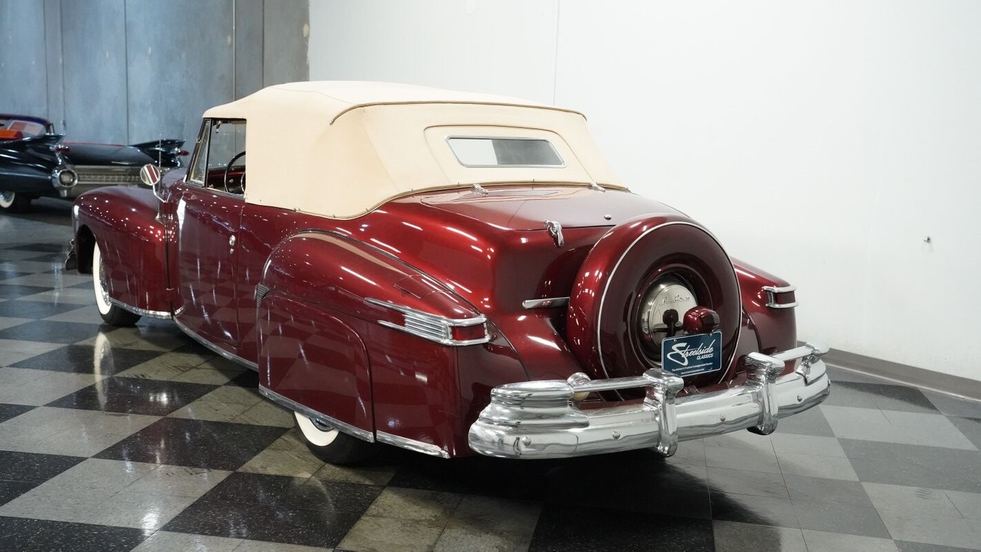Lincoln-Continental-1947-Convertible-8