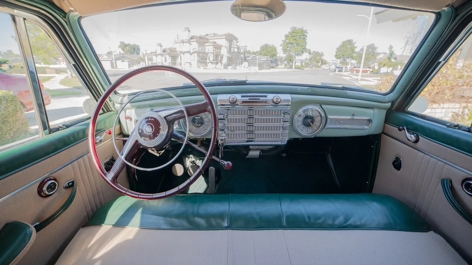 Lincoln-Continental-1948-Green-13