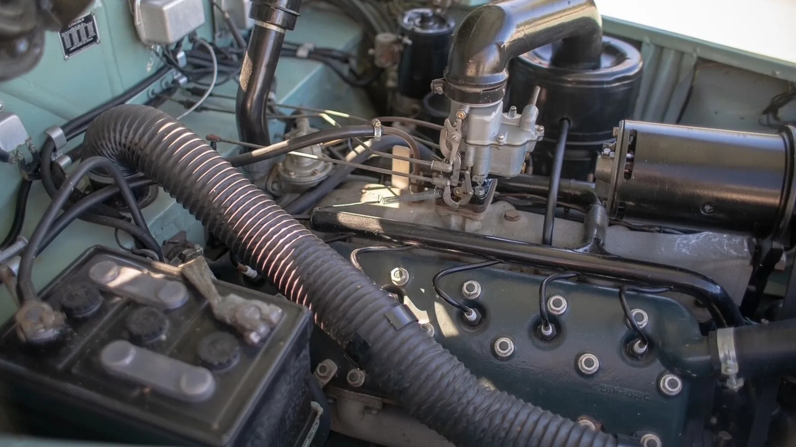Lincoln-Continental-1948-Green-17
