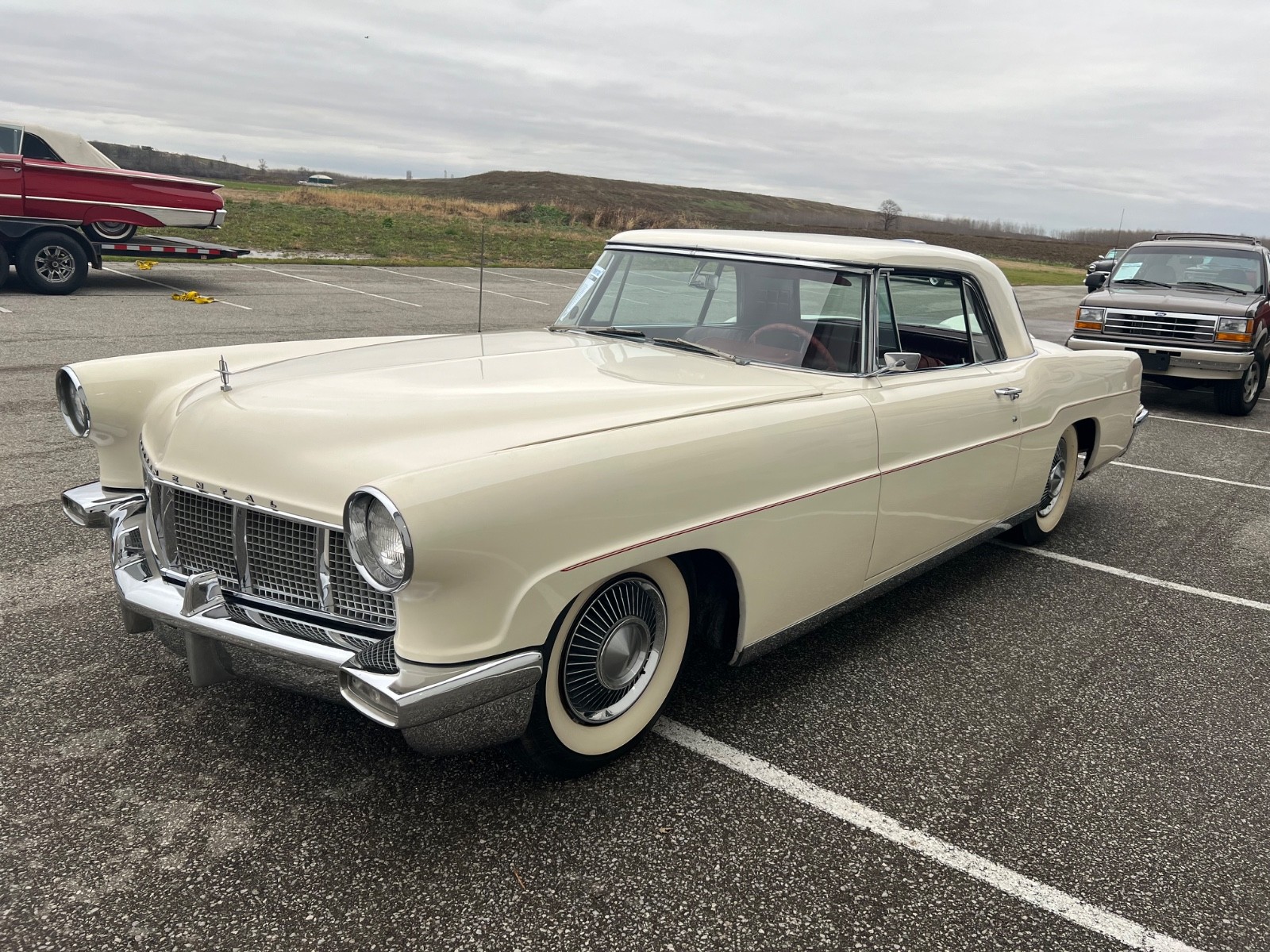 Lincoln Continental 1956 Coupe