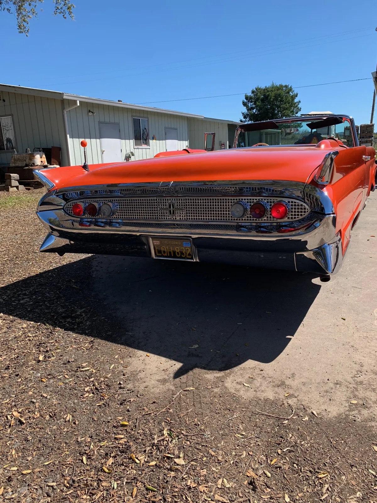 Lincoln-Continental-1958-Orange-Black-White-Orange-10