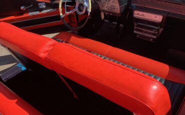 Lincoln-Continental-1958-Orange-Black-White-Orange-2