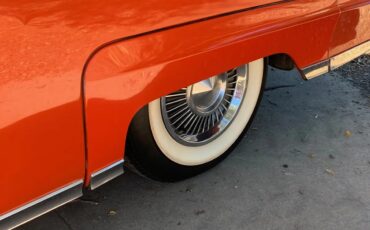Lincoln-Continental-1958-Orange-Black-White-Orange-8