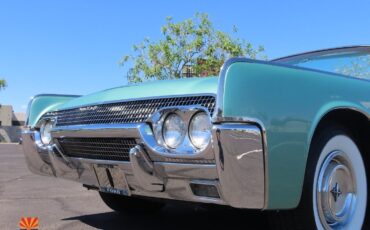 Lincoln-Continental-1961-Convertible-36