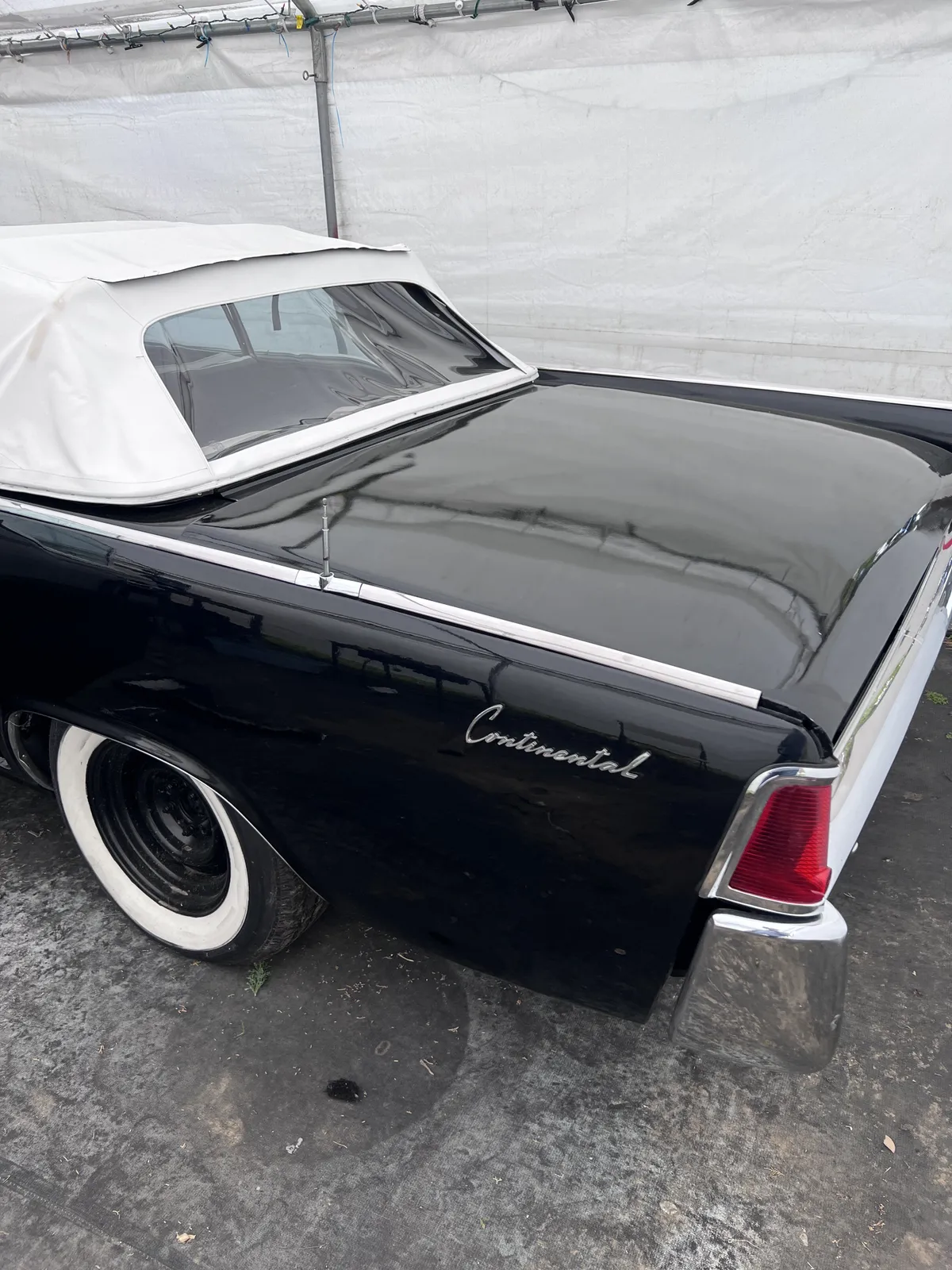 Lincoln-Continental-1962-11