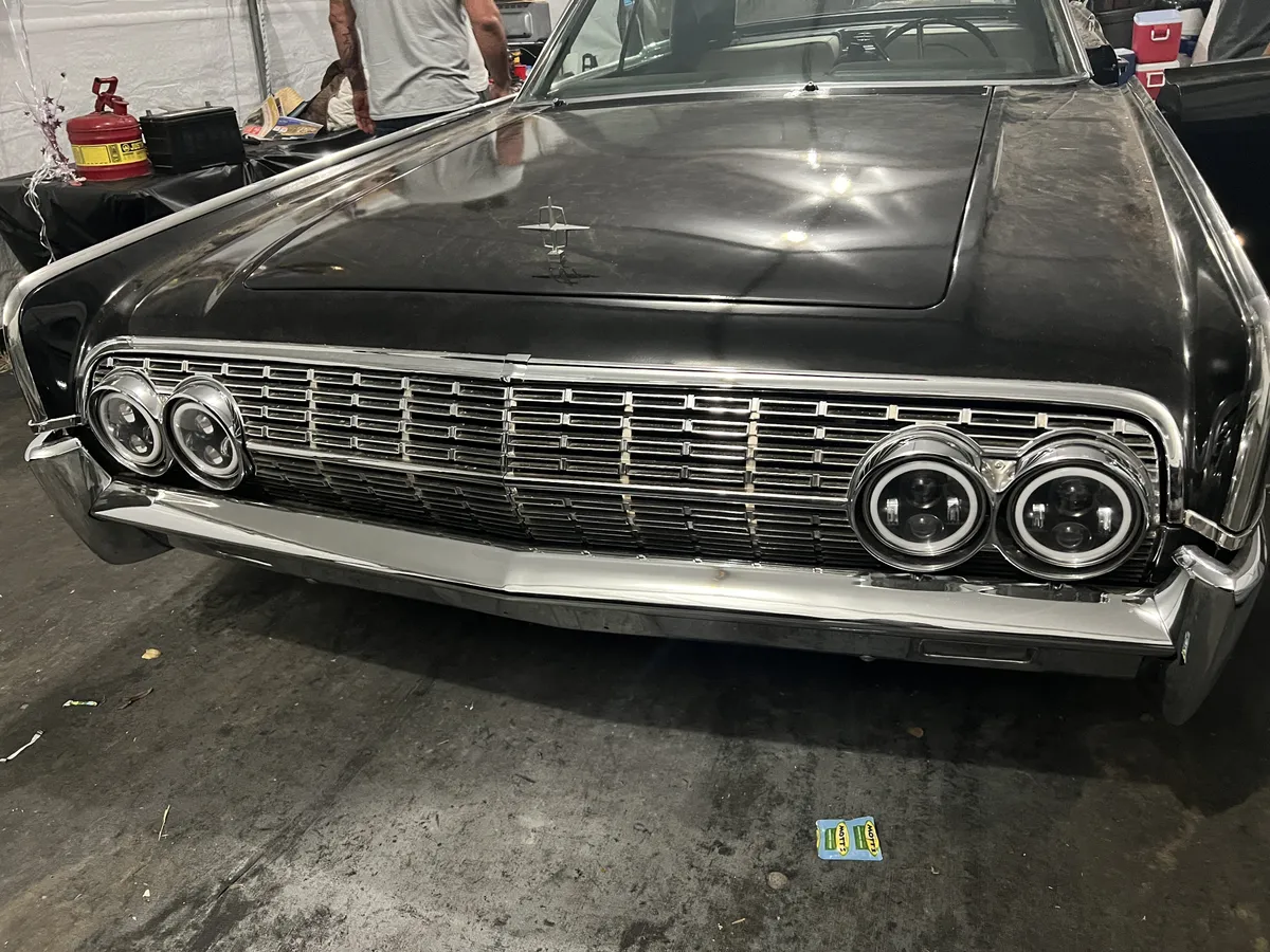 Lincoln-Continental-1962