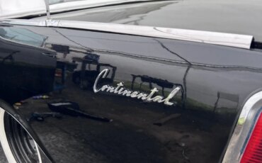 Lincoln-Continental-1962-4