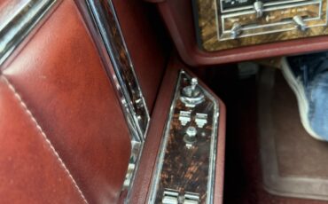 Lincoln-Continental-1978-Sedan-10