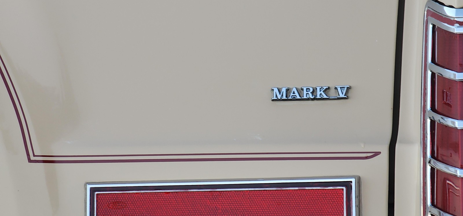Lincoln-Continental-1979-2-dr-11