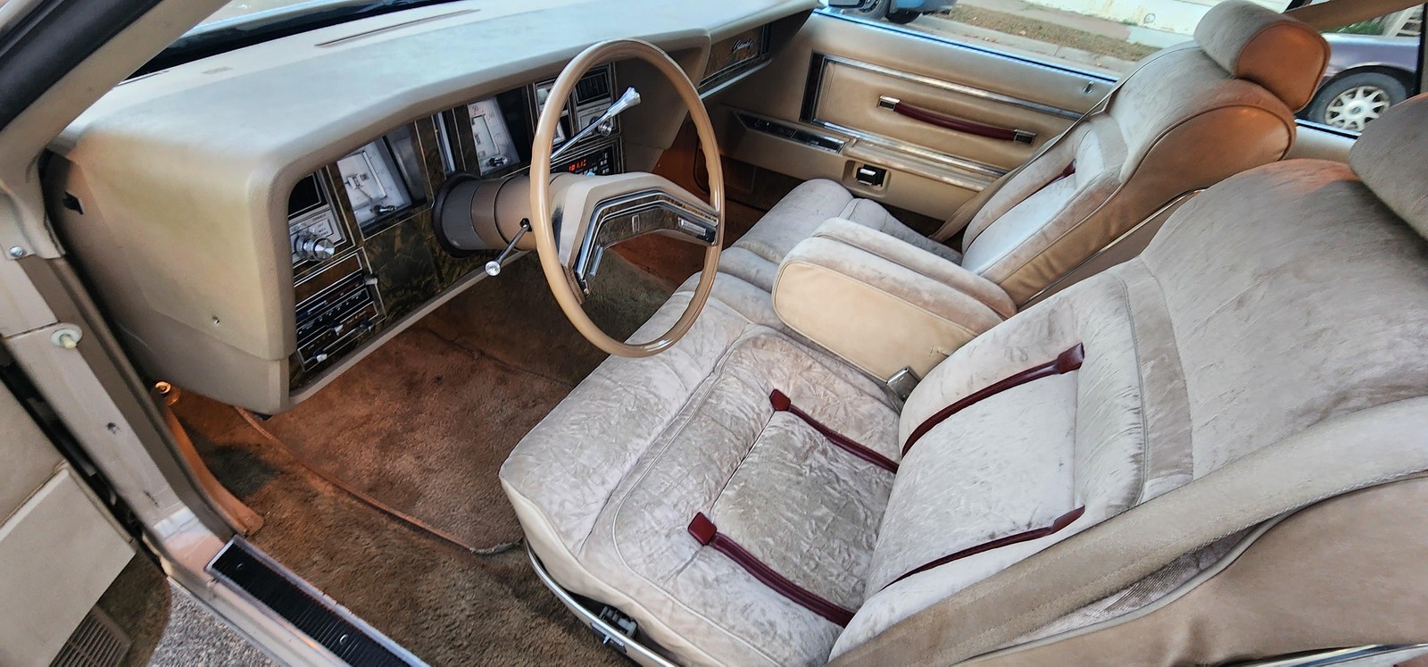 Lincoln-Continental-1979-2-dr-29