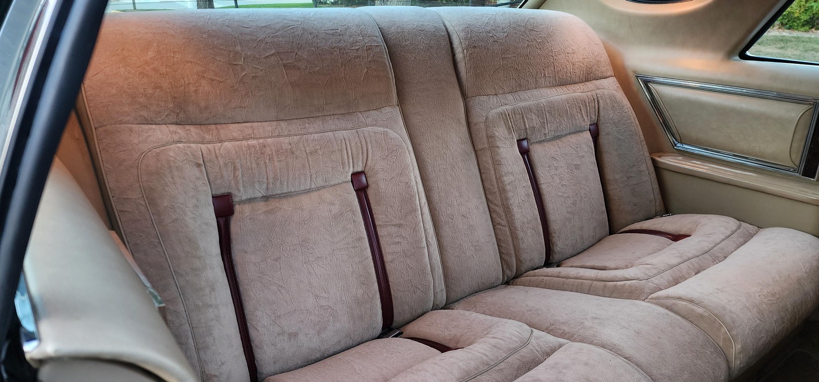 Lincoln-Continental-1979-2-dr-39