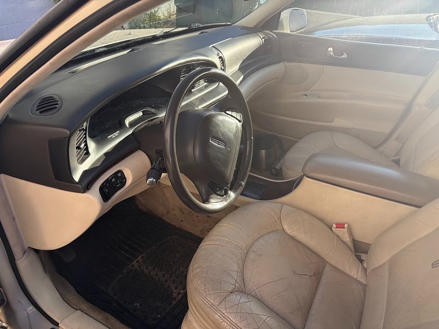 Lincoln-Continental-1995-Sedan-13