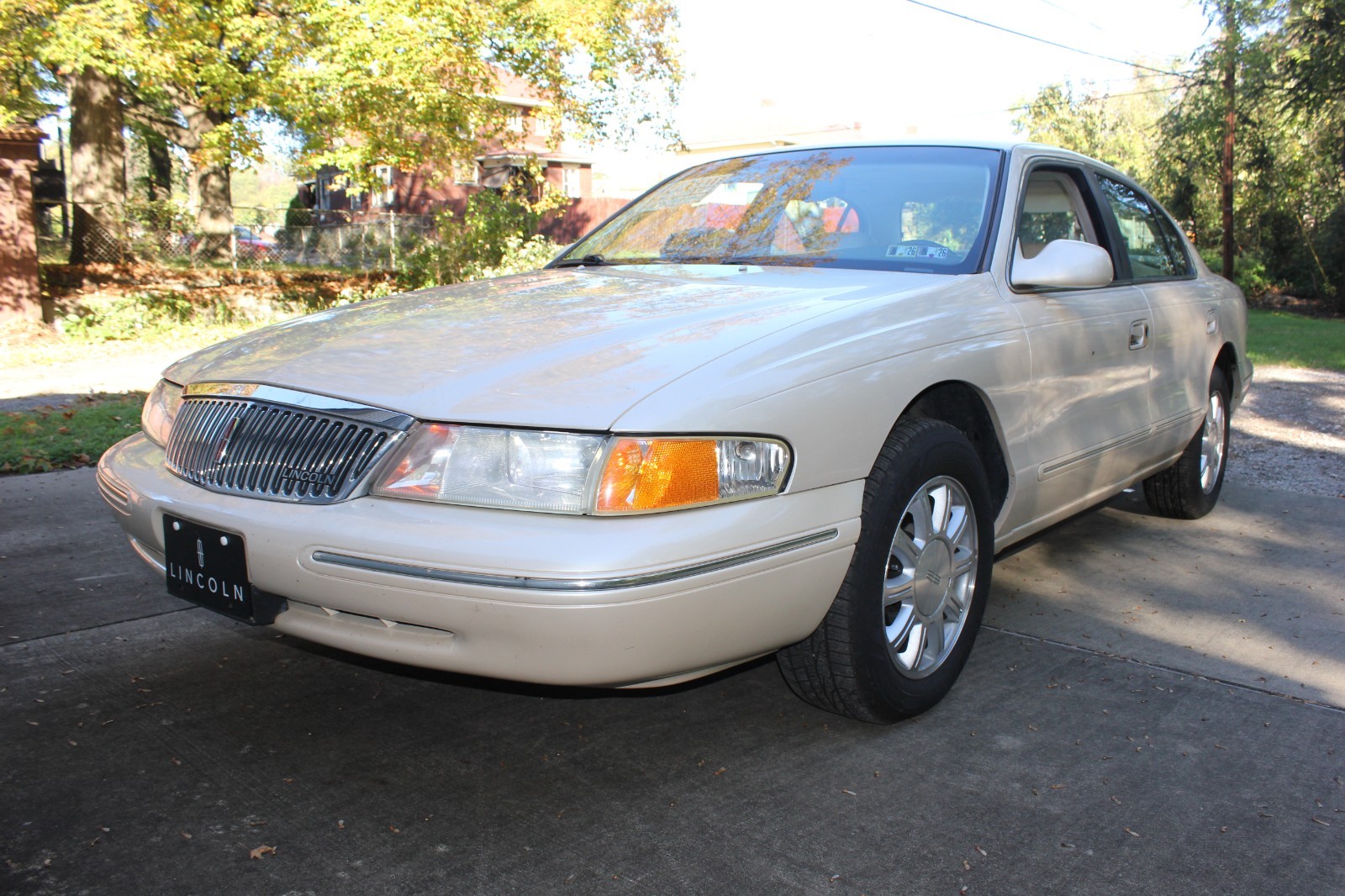 Lincoln-Continental-1995-Sedan-8