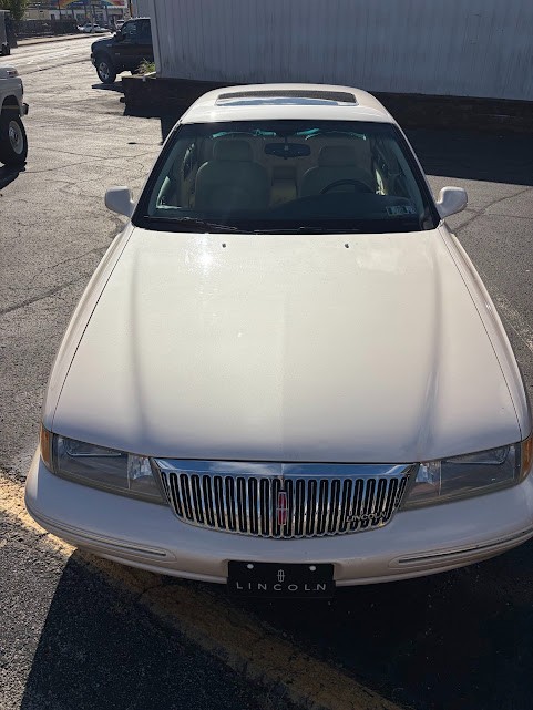 Lincoln-Continental-1995-Sedan