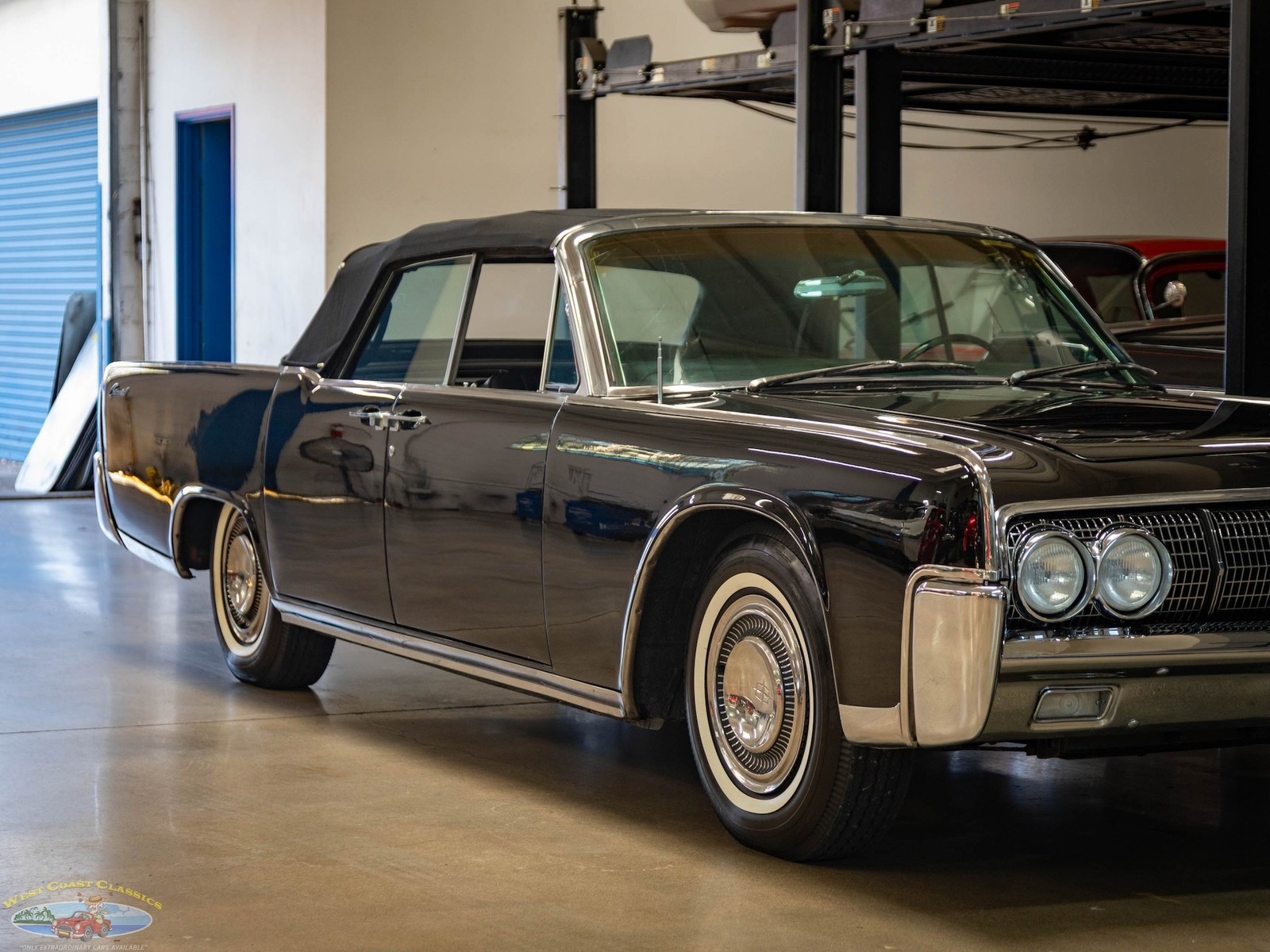 Lincoln-Continental-430-V8-4-Door-Convertible-1964-4-Door-Convertible-11