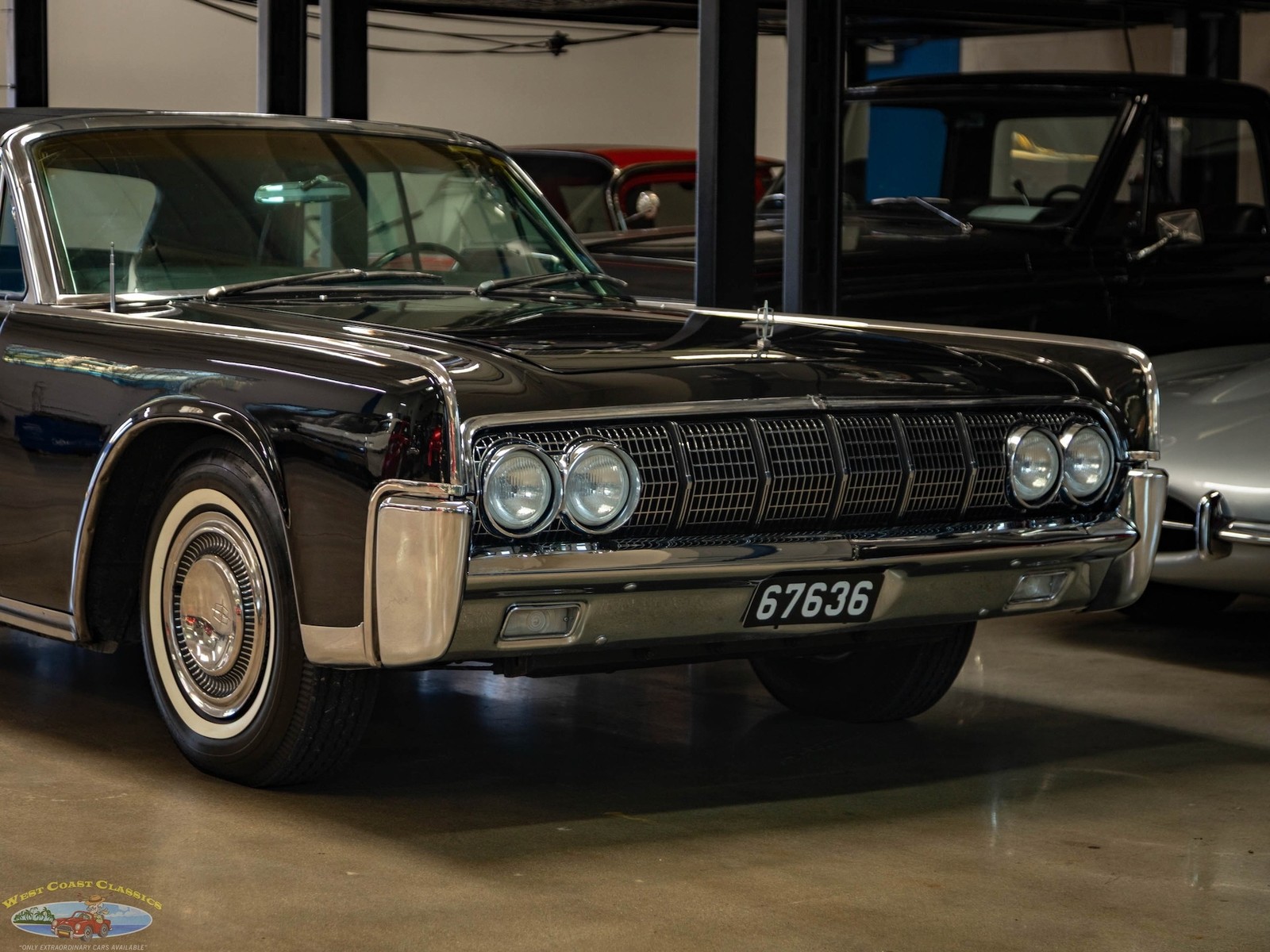 Lincoln-Continental-430-V8-4-Door-Convertible-1964-4-Door-Convertible-12