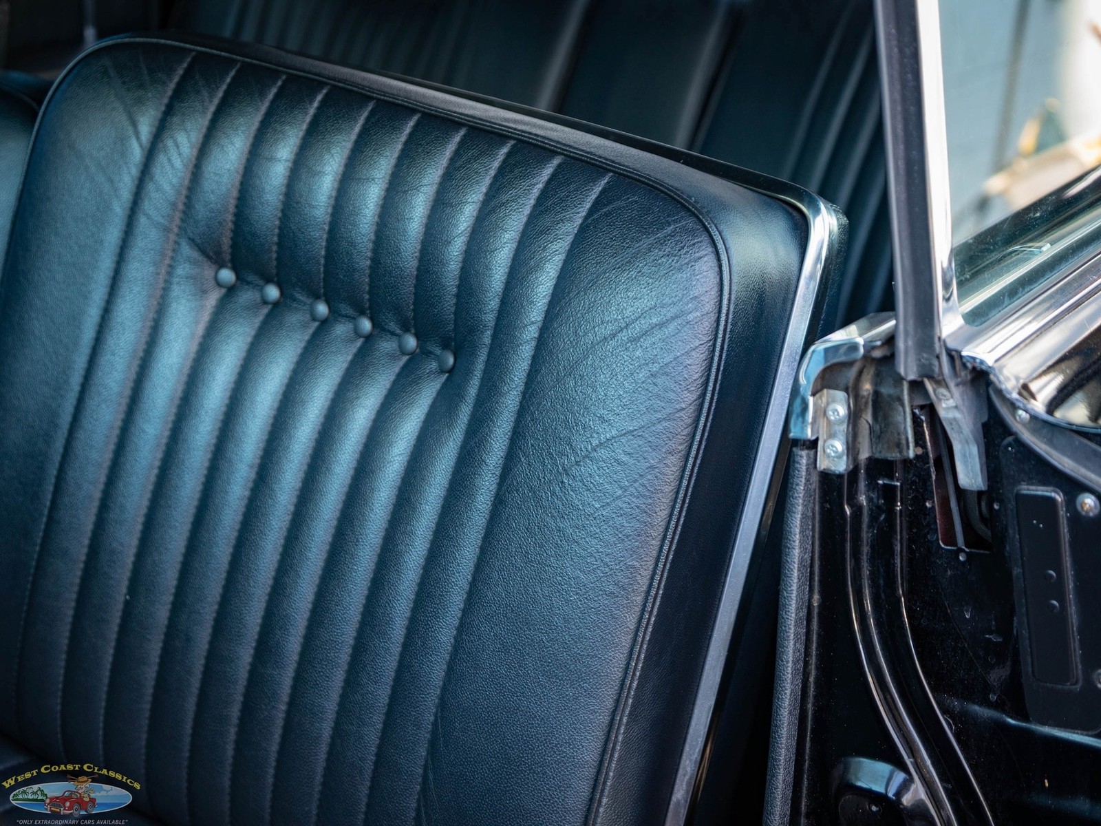 Lincoln-Continental-430-V8-4-Door-Convertible-1964-4-Door-Convertible-29