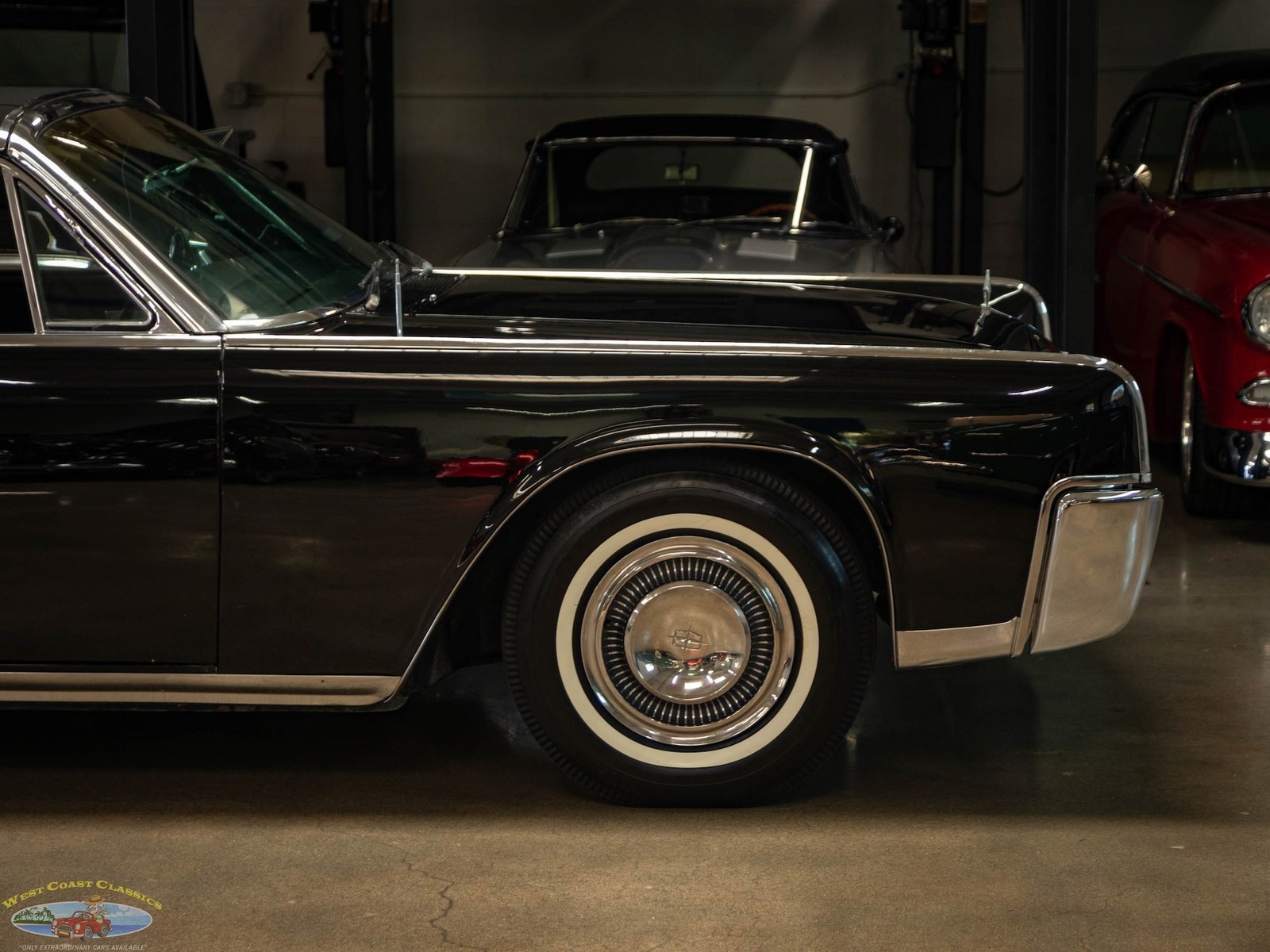 Lincoln-Continental-430-V8-4-Door-Convertible-1964-4-Door-Convertible-3