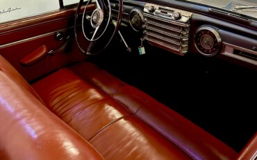 Lincoln-Continental-executive-1946-Gray-Red-3