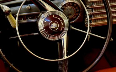 Lincoln-Continental-executive-1946-Gray-Red-5