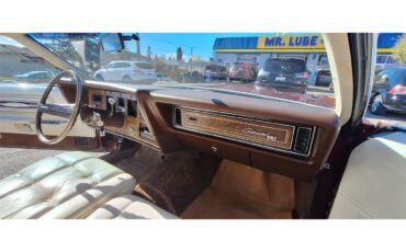 Lincoln-Continental-mark-iv-1973-Rust-White-with-Brown-10