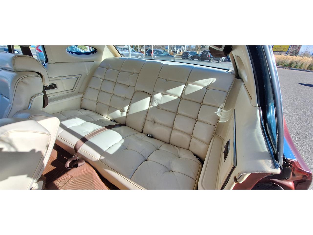 Lincoln-Continental-mark-iv-1973-Rust-White-with-Brown-12