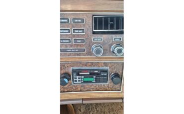 Lincoln-Continental-mark-iv-1973-Rust-White-with-Brown-14