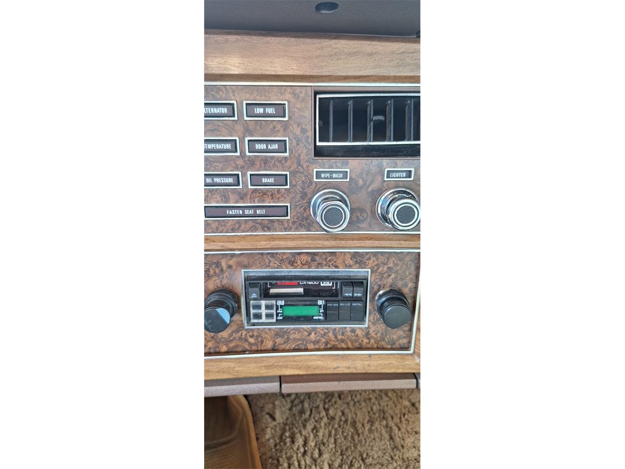 Lincoln-Continental-mark-iv-1973-Rust-White-with-Brown-14