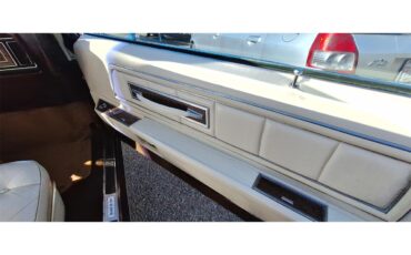 Lincoln-Continental-mark-iv-1973-Rust-White-with-Brown-2