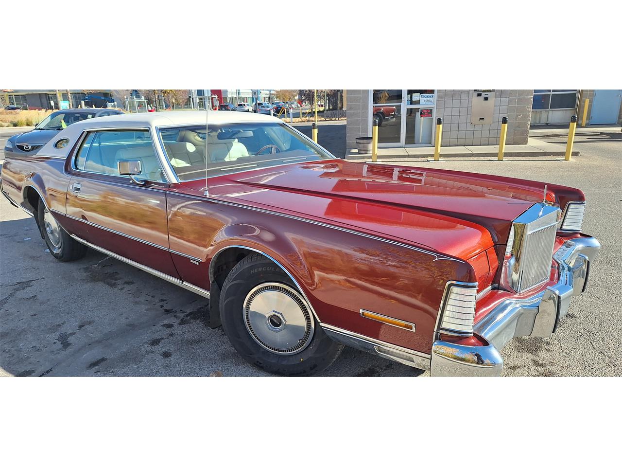 Lincoln-Continental-mark-iv-1973-Rust-White-with-Brown-6
