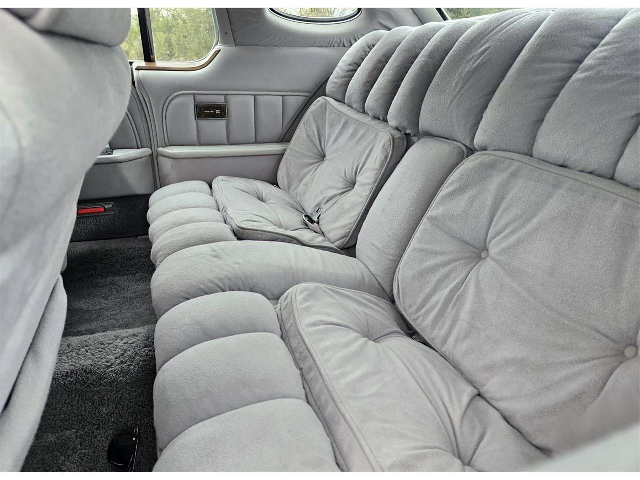 Lincoln-Continental-mark-iv-1976-Black-Gray-14