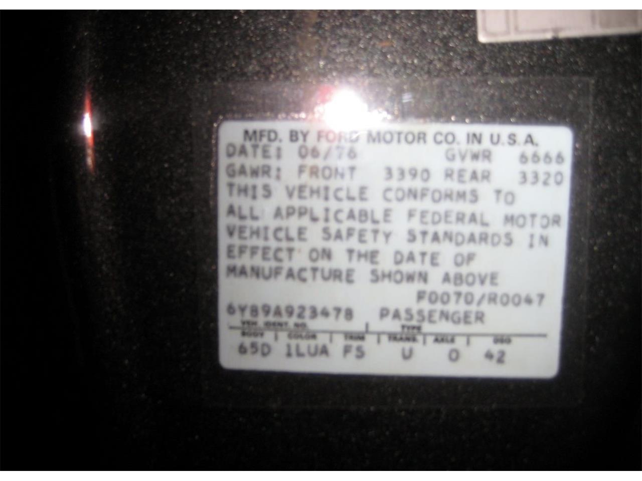Lincoln-Continental-mark-iv-1976-Black-Gray-16