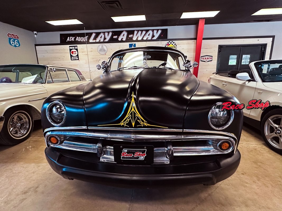Lincoln-Cosmopolitan-1949-Coupe-2