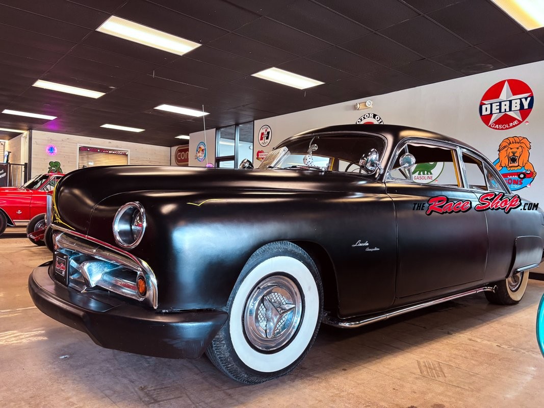 Lincoln-Cosmopolitan-1949-Coupe-24