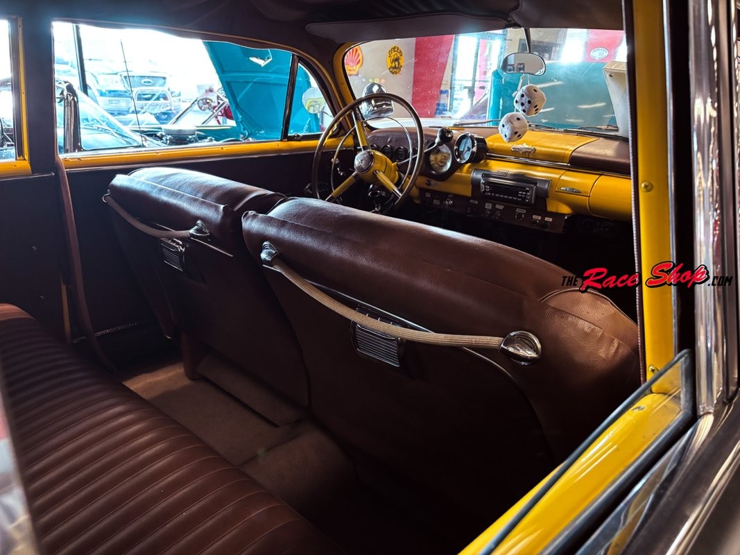 Lincoln-Cosmopolitan-1949-Coupe-34