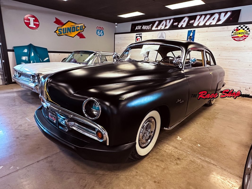 Lincoln-Cosmopolitan-1949-Coupe