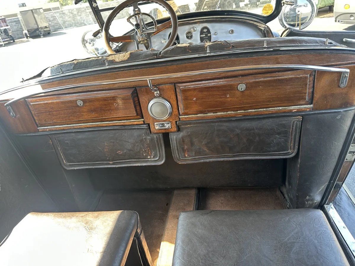 Lincoln-L-series-1925-Black-Mouse-Grey-15