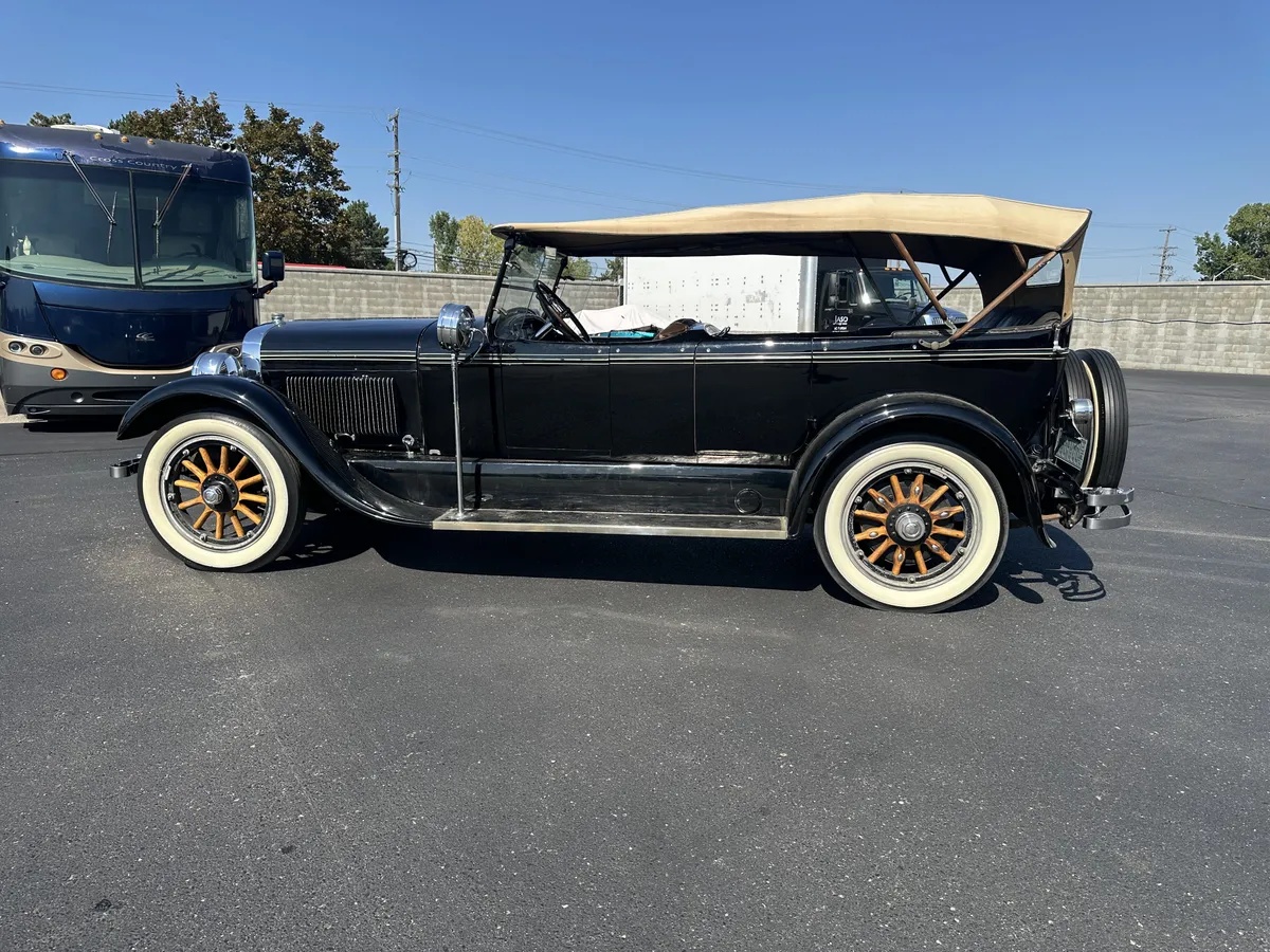 Lincoln-L-series-1925-Black-Mouse-Grey-5