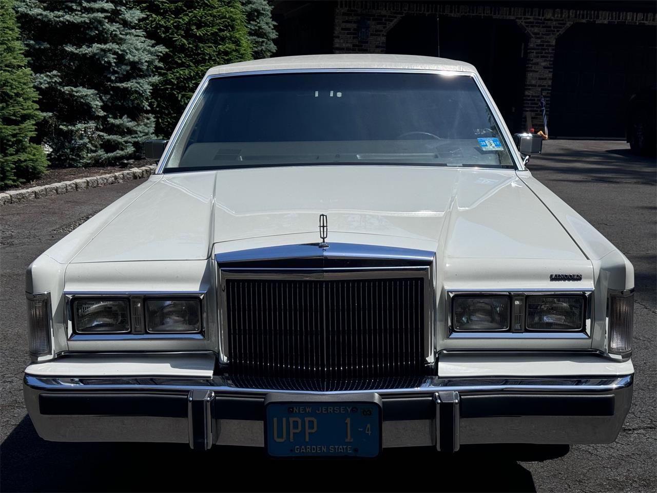 Lincoln-Limousine-1988-White-Gray-3