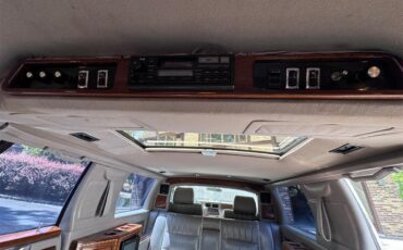 Lincoln-Limousine-1988-White-Gray-6